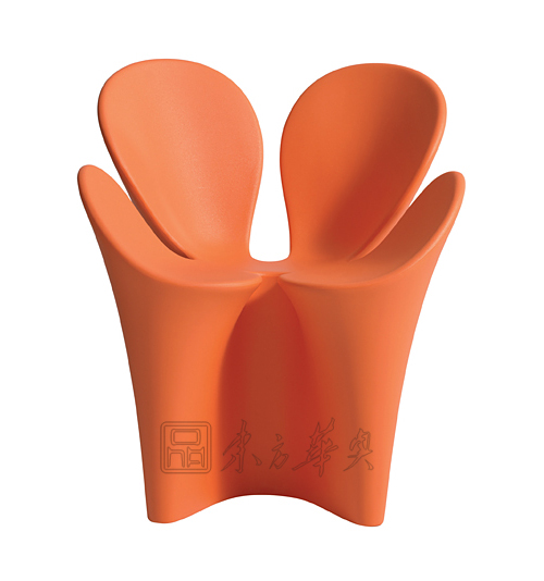 �F���������e��|�������e��|�k���Ҿ�|���\�����e��|��������e�������e�������~���Σ����\���������\���������������������ȏd�� CG-Clovers-chair