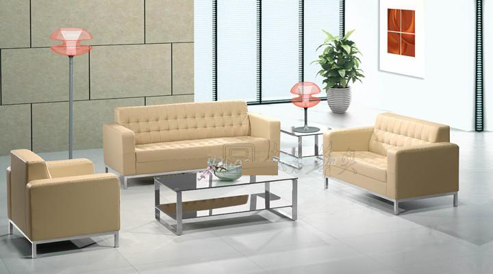 現(xiàn)代真皮沙發(fā)