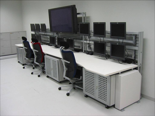 金融交易臺(tái)